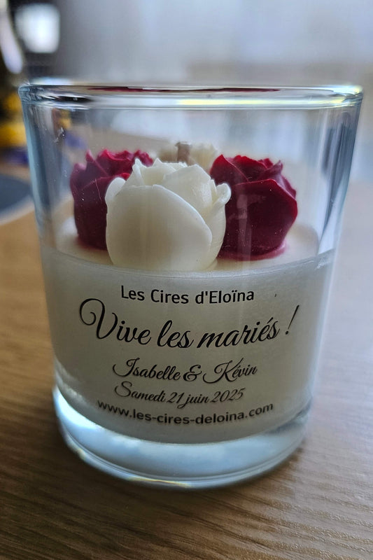 Bougie et ses 4 petites roses vue de face